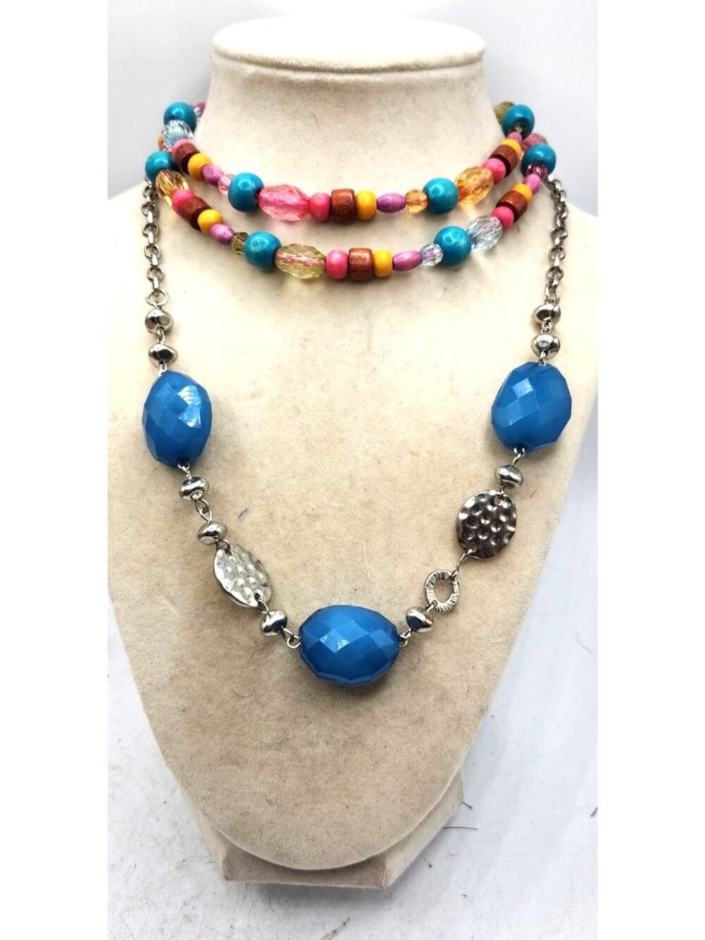 Colorful Beaded Multilayer Necklace With Blue Faceted Beads & Silver Chain Accen
